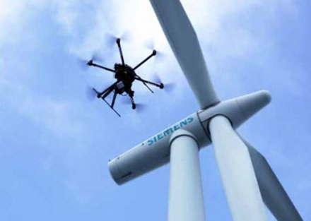 Dịch Vụ Kiểm Tra Cánh Tuabin Gió 4 KIểm tra tuabin gió bằng drone